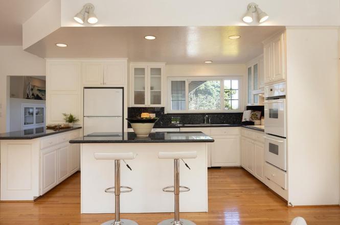 Building Photo - 3050 Ribera Rd