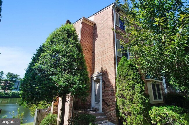 Building Photo - 7628 Westlake Terrace