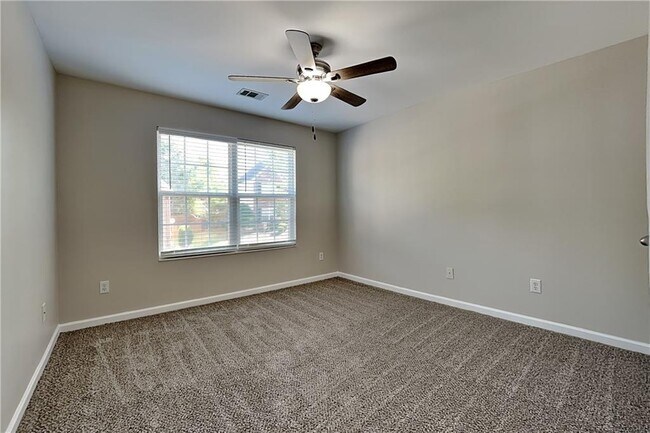Building Photo - 4444 Sequoia Park Trail SW