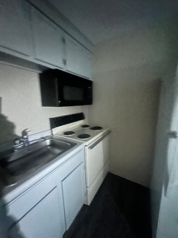 Building Photo - 375 Harvard St