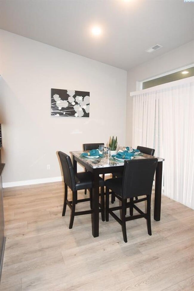 Building Photo - Low-Maintenance Living with Modern Comfort