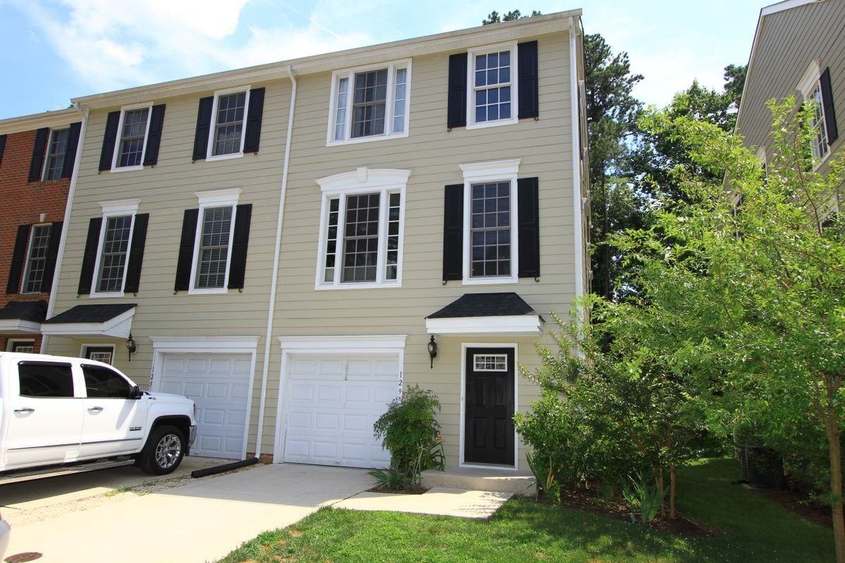 Building Photo - 129 Parkway Ct