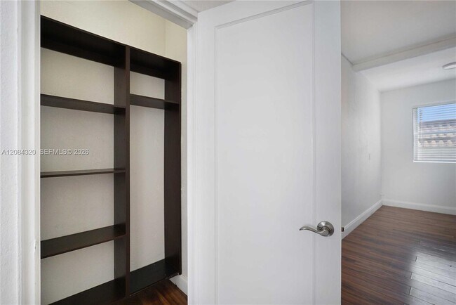 Building Photo - 320 80th St