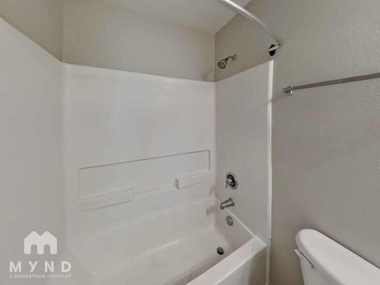 Building Photo - 104 David Barnes Dr