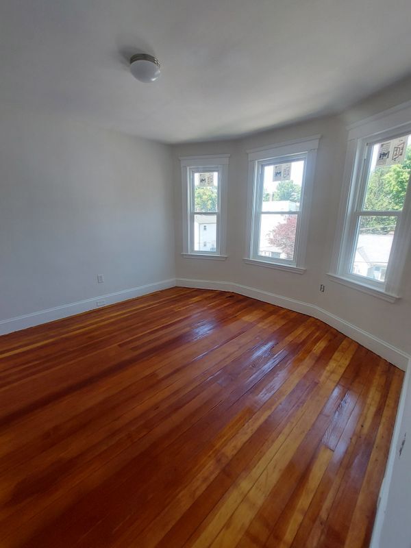 Building Photo - 11 Groveland