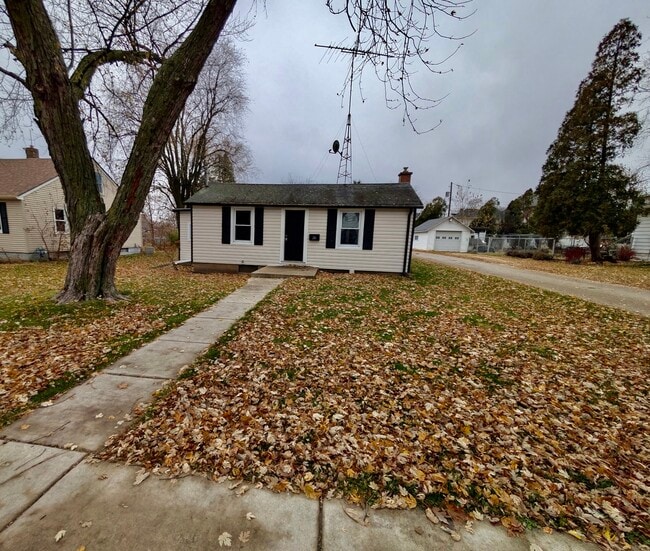 Building Photo - 216 N 9th St