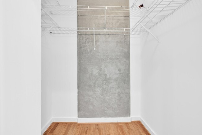 Building Photo - 300 S Australian Ave