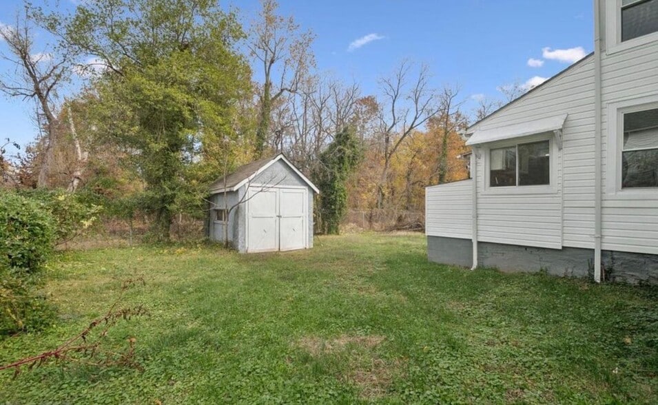 Building Photo - 3814 Walnut Ave