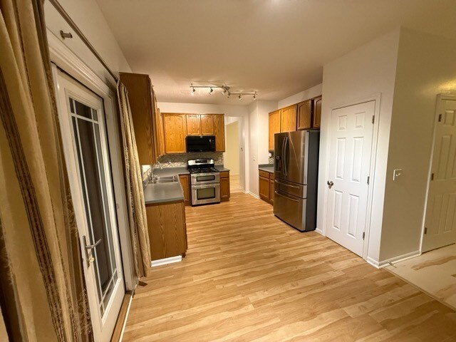 Building Photo - 54 Runkle Dr