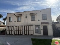 Building Photo - 5042 Ferndale St