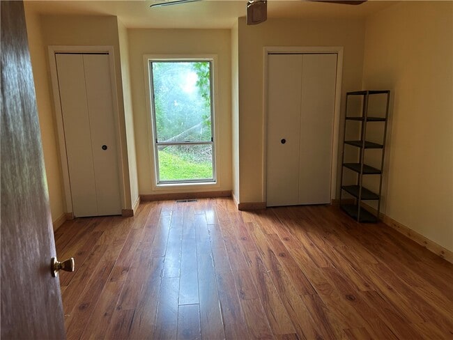 Building Photo - 21090 Greycliff Rd