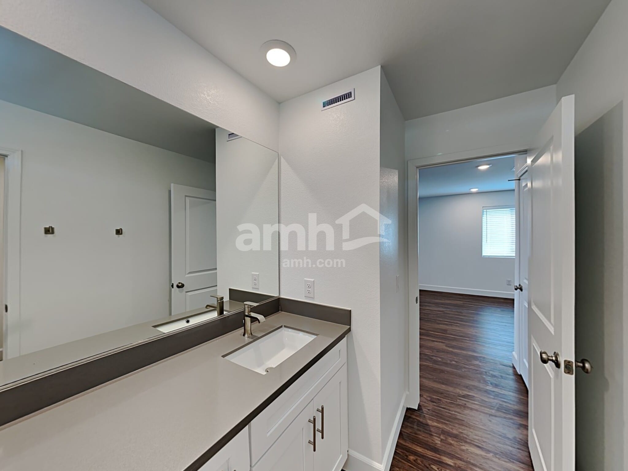 Building Photo - 9124 Crocker Pt Ct