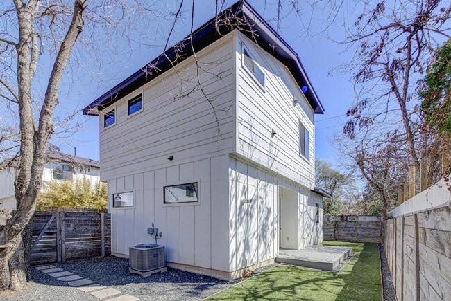 Building Photo - 4903 Lyons Rd