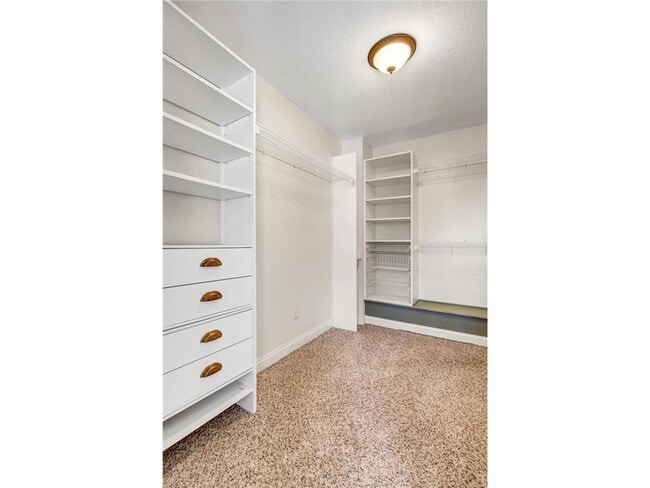 Building Photo - 1209 Lewis Ave SW
