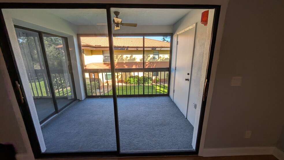 Building Photo - 6110 Whiskey Creek Dr