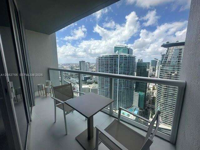 Building Photo - 475 Brickell Ave