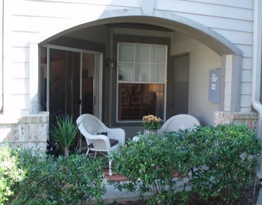 Building Photo - 350 Emerald Forest Blvd