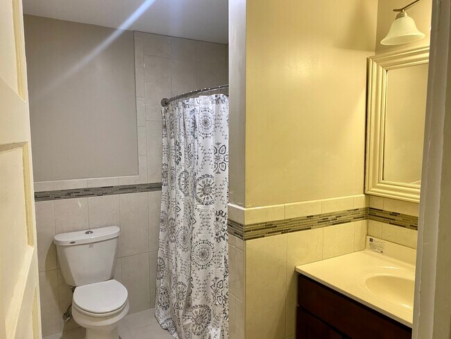 Building Photo - 209 N Brandywine Ave