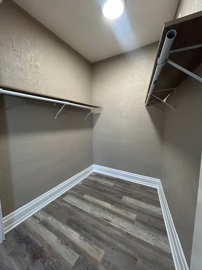 Building Photo - 5207 Montgomery Rd