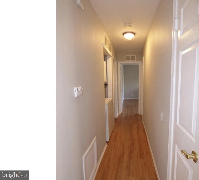 Building Photo - 808 Britton Pl