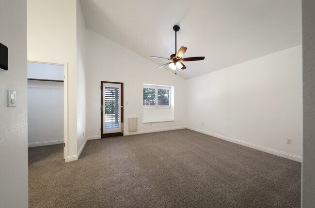 Building Photo - 3905 Cibola Ct