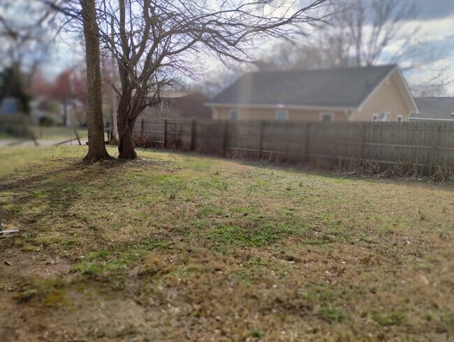 Building Photo - 500 Washington St