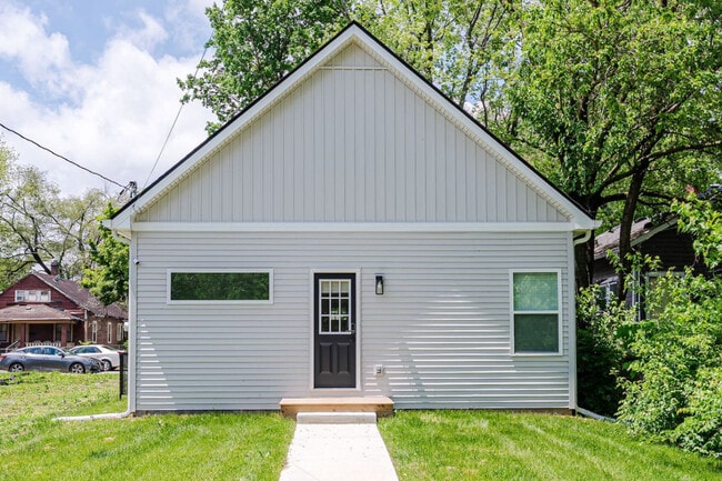 Building Photo - 2171 Sugar Grove Ave