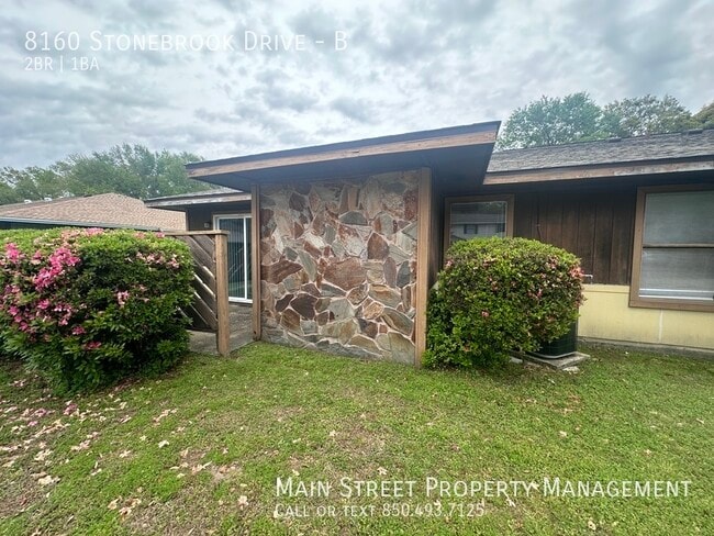 Building Photo - 8160 Stonebrook Drive #B