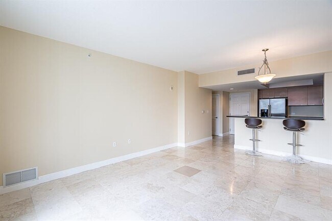 Building Photo - 140 S Dixie Hwy