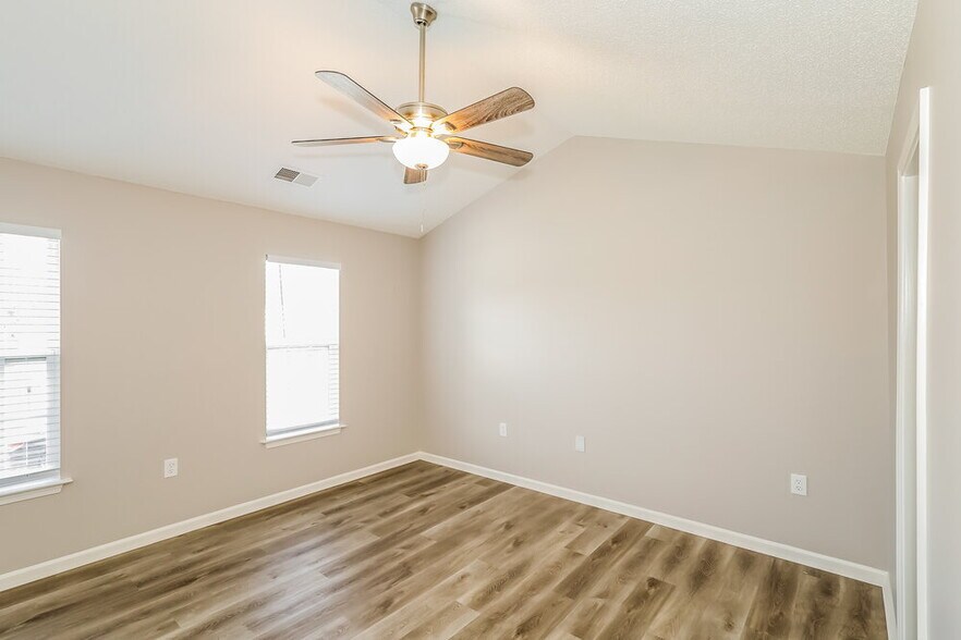 Building Photo - 4529 Capstone Dr