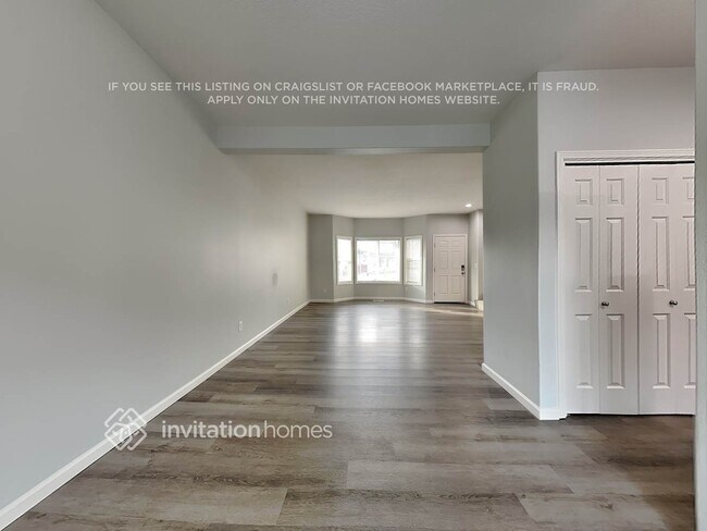 Building Photo - 3328 Kona St NE