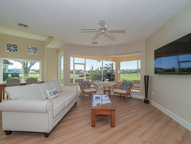 Building Photo - 4791 S Newport Island Dr