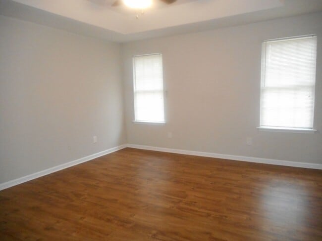Building Photo - 3 Bedroom 2 Bath Near Fort Gordon in Hephzibah, GA