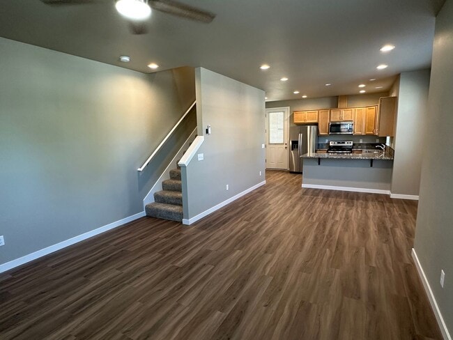 Building Photo - NEW 4 Bedroom / 4.5 Bath Townhome. A/C in every bedroom
