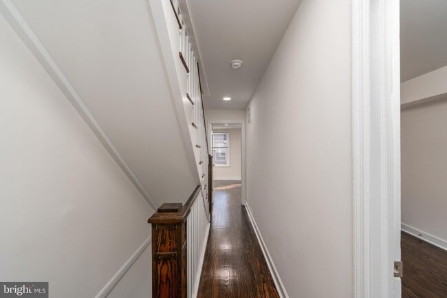 Building Photo - 116 S Durham St