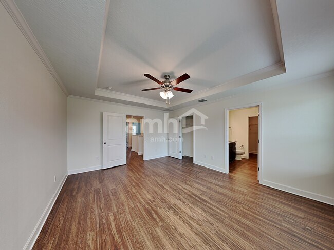 Building Photo - 5834 Hampton Creek Rd