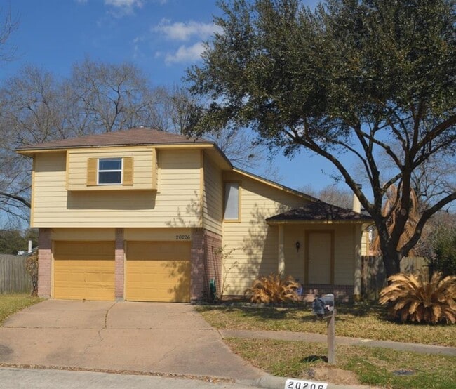 Building Photo - 20206 Westfork Ct