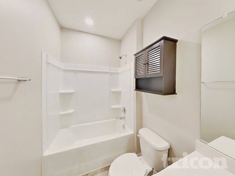 Building Photo - 1122 Woodbridge Blvd