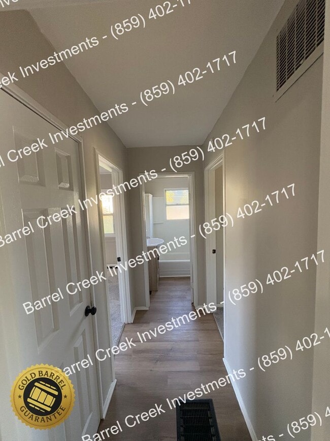 Building Photo - 2-Bed 1-Bath + Carport