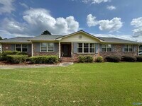 Building Photo - 816 Mira Vista Dr SE