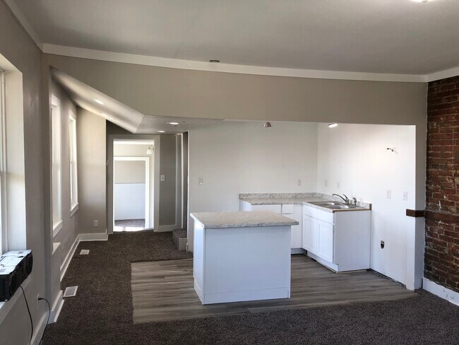 Building Photo - 1201 Jefferson St