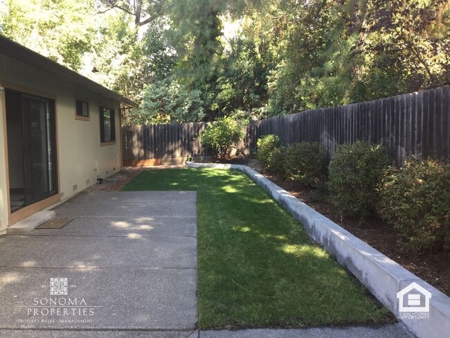 Building Photo - 3BD/2BA Eastside Sonoma Home