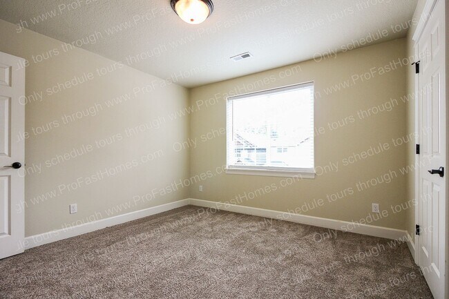 Building Photo - 17481 SW Winona Ln