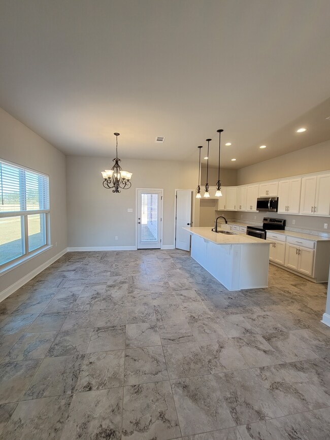 Building Photo - 1084 Stella Rd