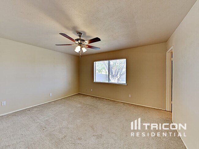 Building Photo - 3833 O'Hare Dr