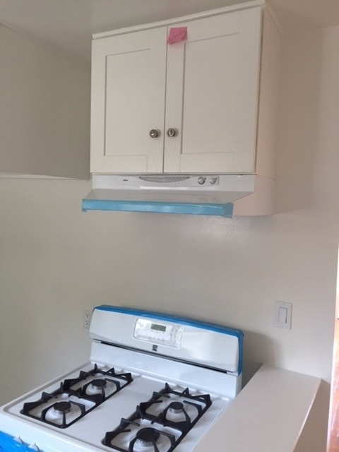 Building Photo - 2512 N Buena Vista St