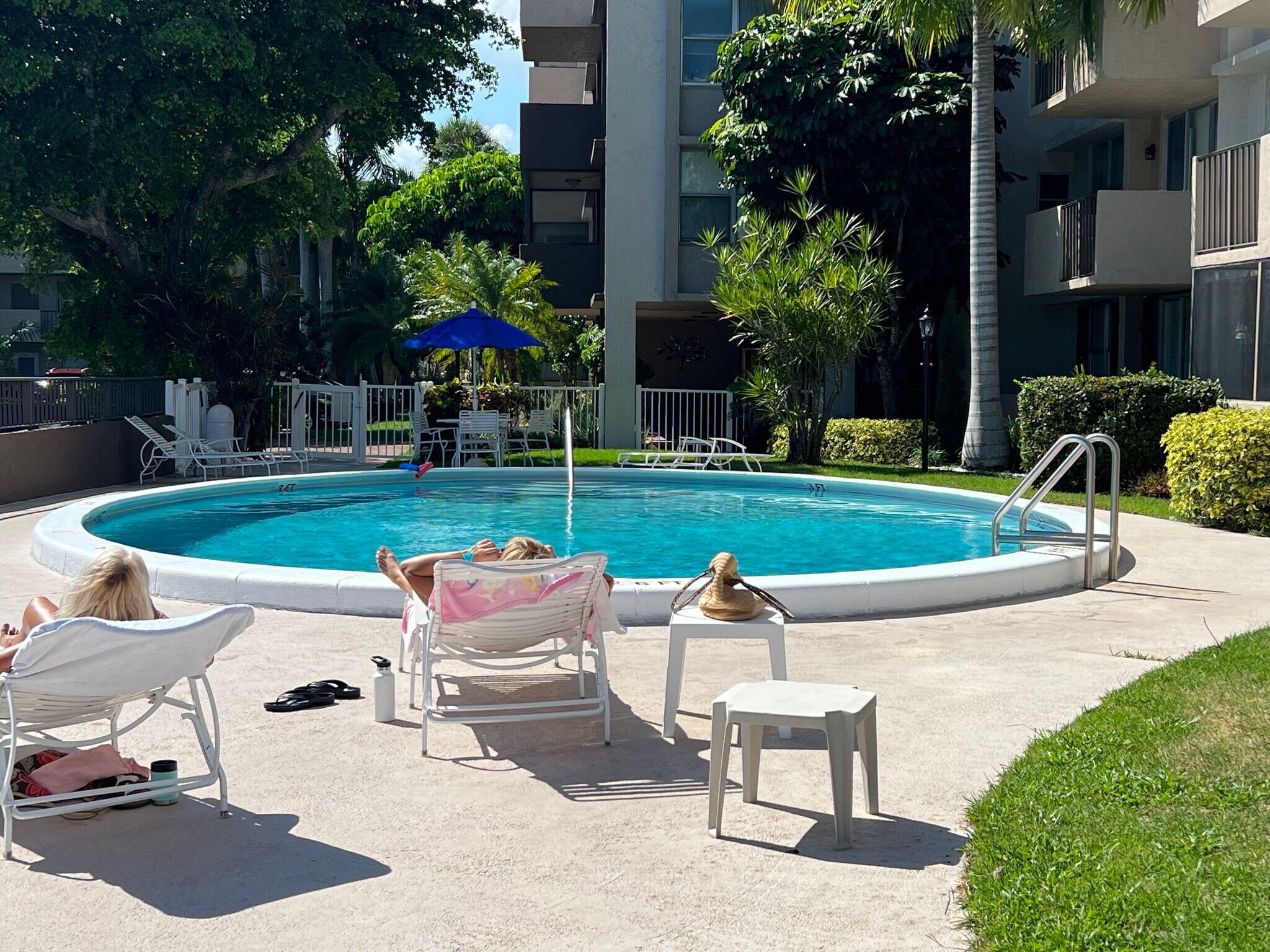 Royal Palm Private Pool - 777 S Federal Hwy