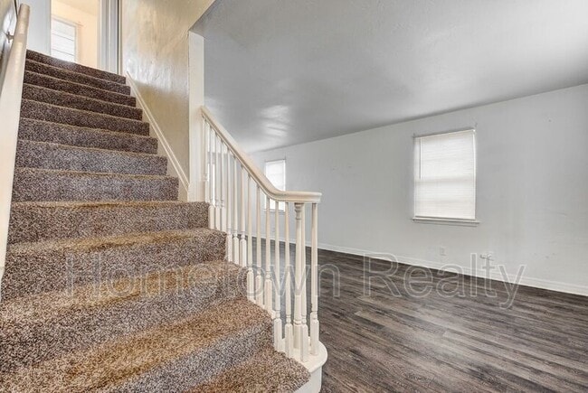 Building Photo - 917 NE 81st St