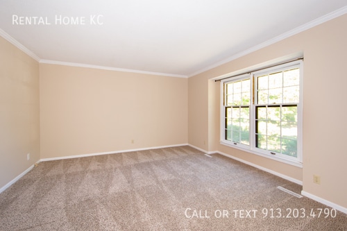 Building Photo - 12561 W 105th St