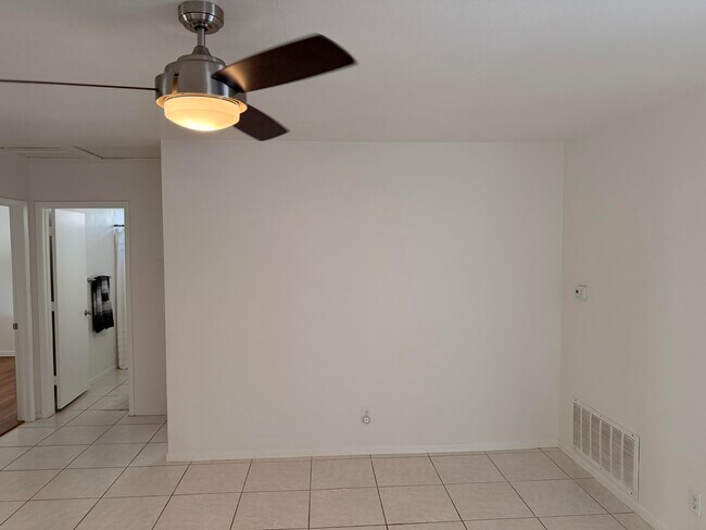 Building Photo - 51905 Avenida Velasco